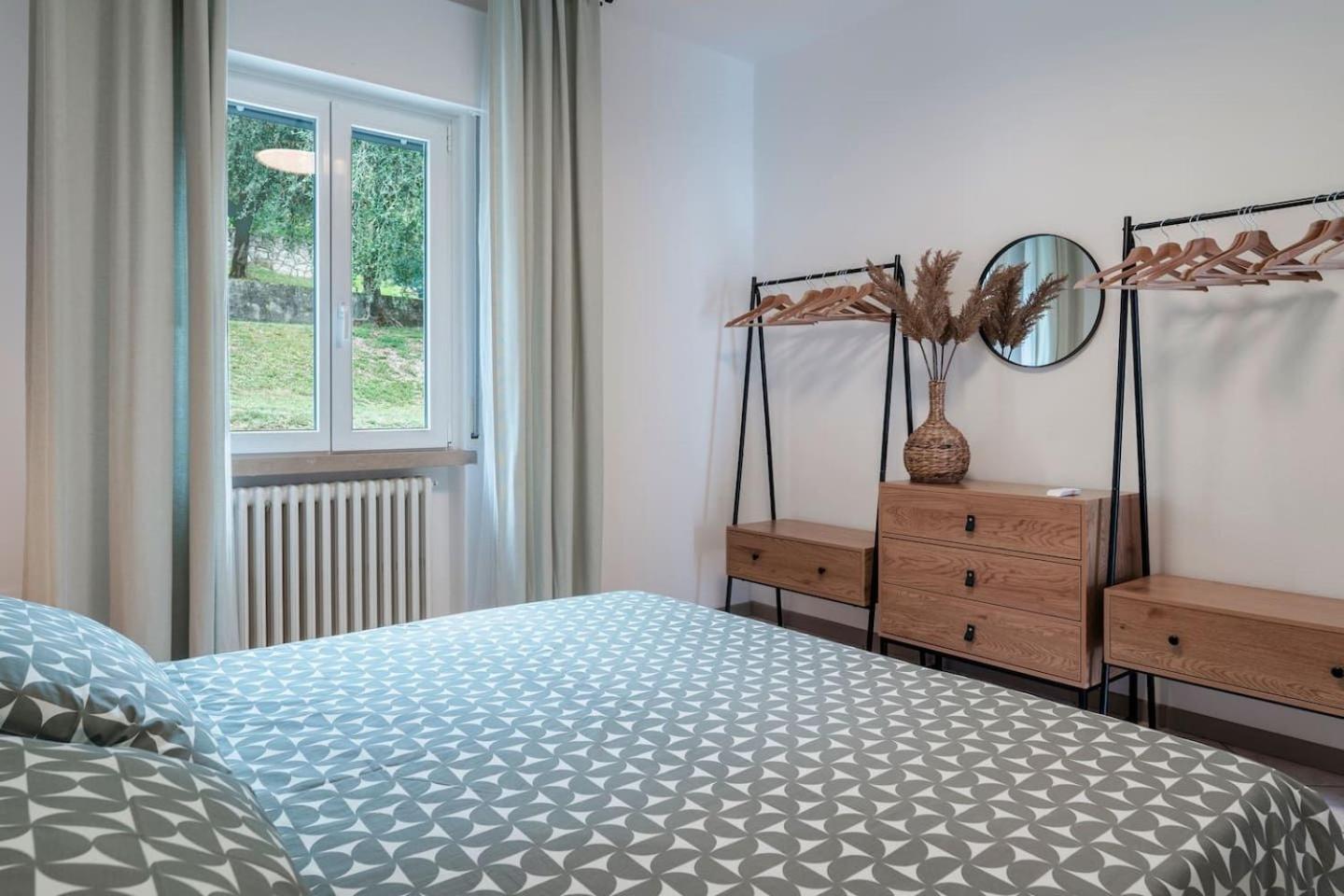 Finestra Sul Lago Malcesine Apt Riva Kültér fotó